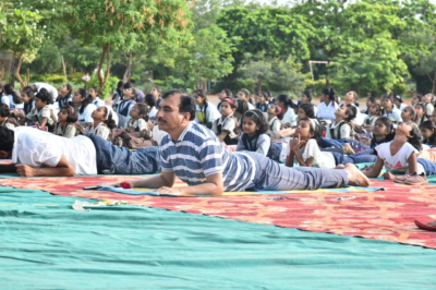 महात्मा फुले कृषि विद्यापीठात आंतरराष्ट्रीय योगदिन उत्साहात साजरा निरामय जीवनासाठी योग व प्राणायामावर आधारीत भारतीय जीवनशैली सर्वोत्तम